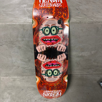 Heroin Auntie Razor Egg 9.75